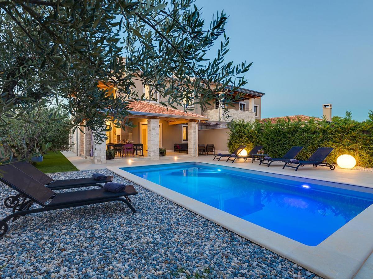 Villa Flora Vabriga Tar-Vabriga Luaran gambar