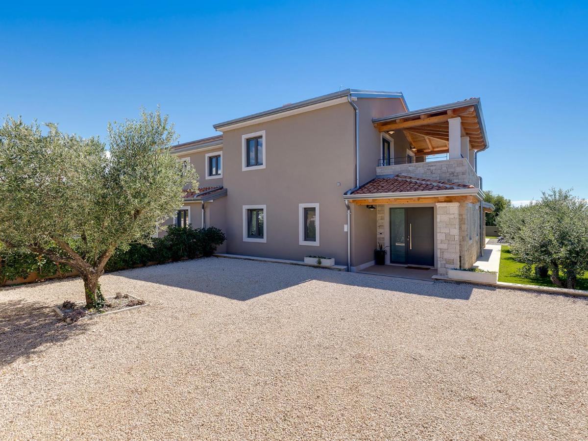 Villa Flora Vabriga Tar-Vabriga Luaran gambar