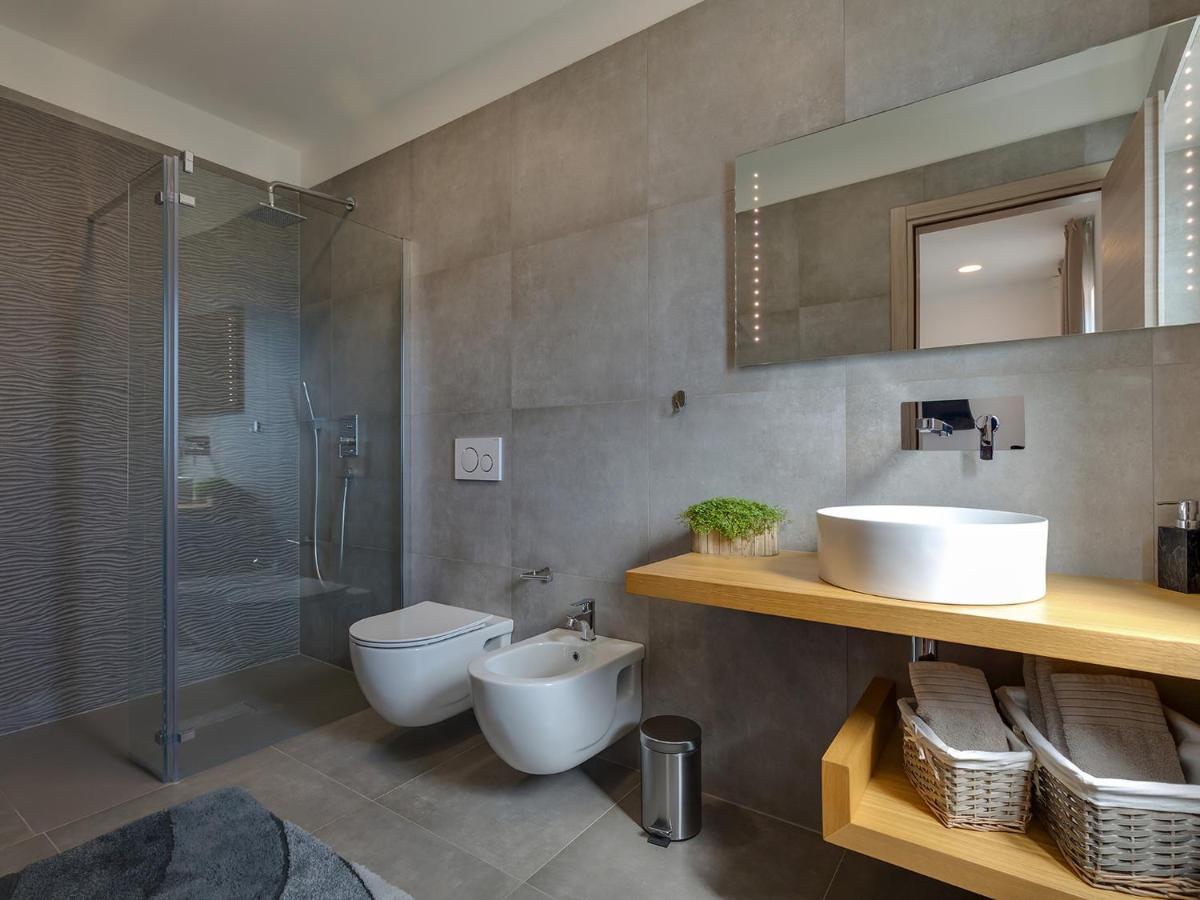 Villa Flora Vabriga Tar-Vabriga Luaran gambar