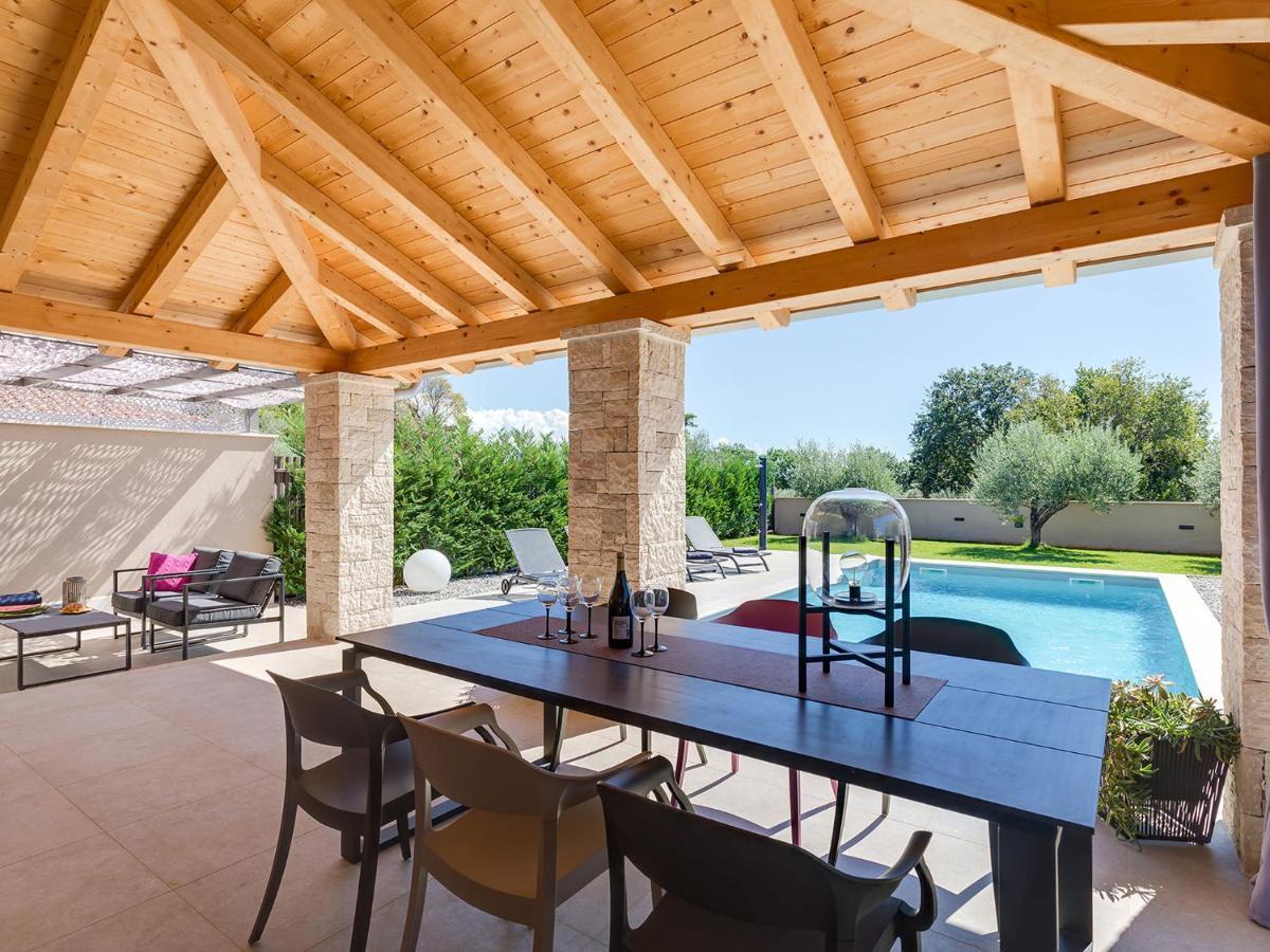 Villa Flora Vabriga Tar-Vabriga Luaran gambar