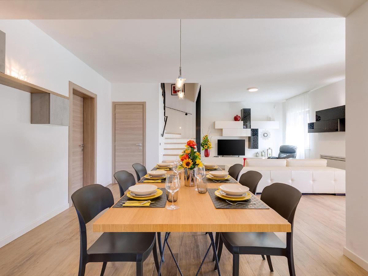 Villa Flora Vabriga Tar-Vabriga Luaran gambar