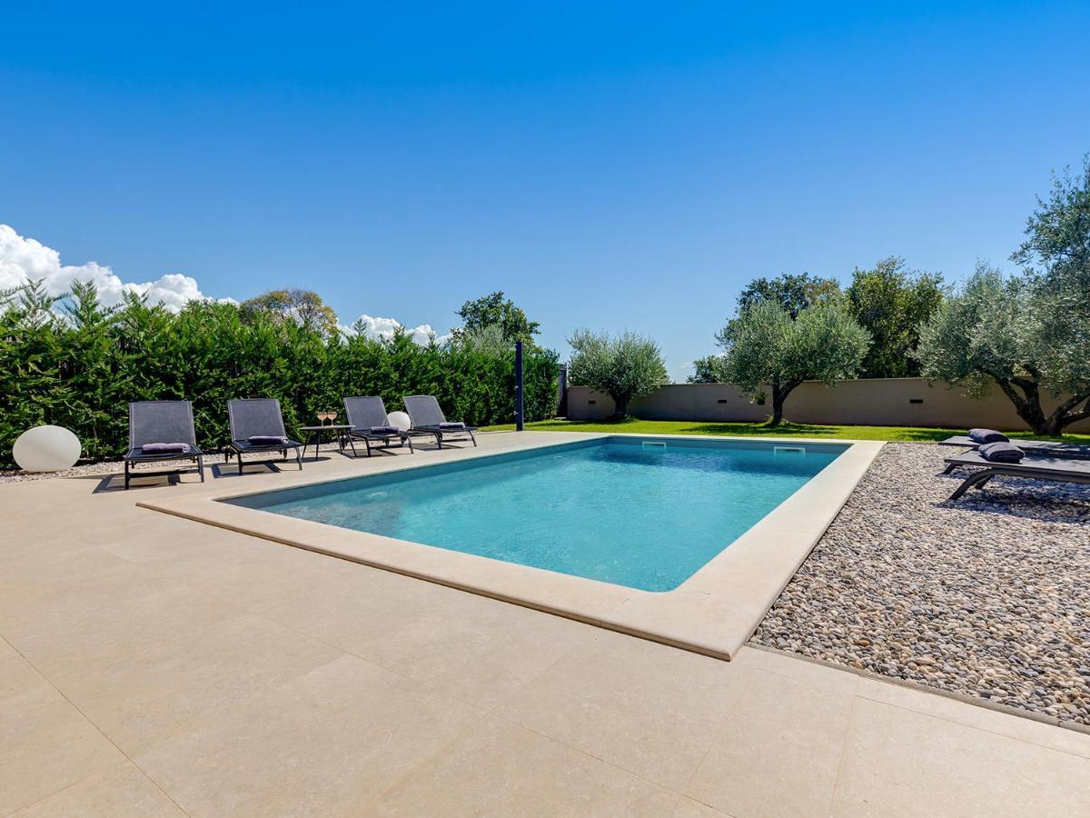 Villa Flora Vabriga Tar-Vabriga Luaran gambar