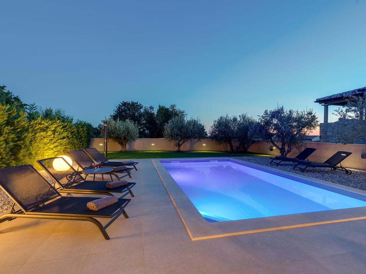 Villa Flora Vabriga Tar-Vabriga Luaran gambar