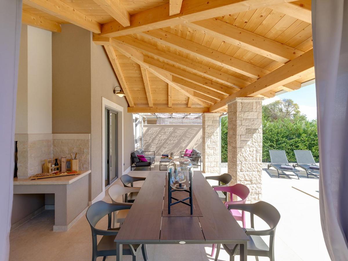 Villa Flora Vabriga Tar-Vabriga Luaran gambar