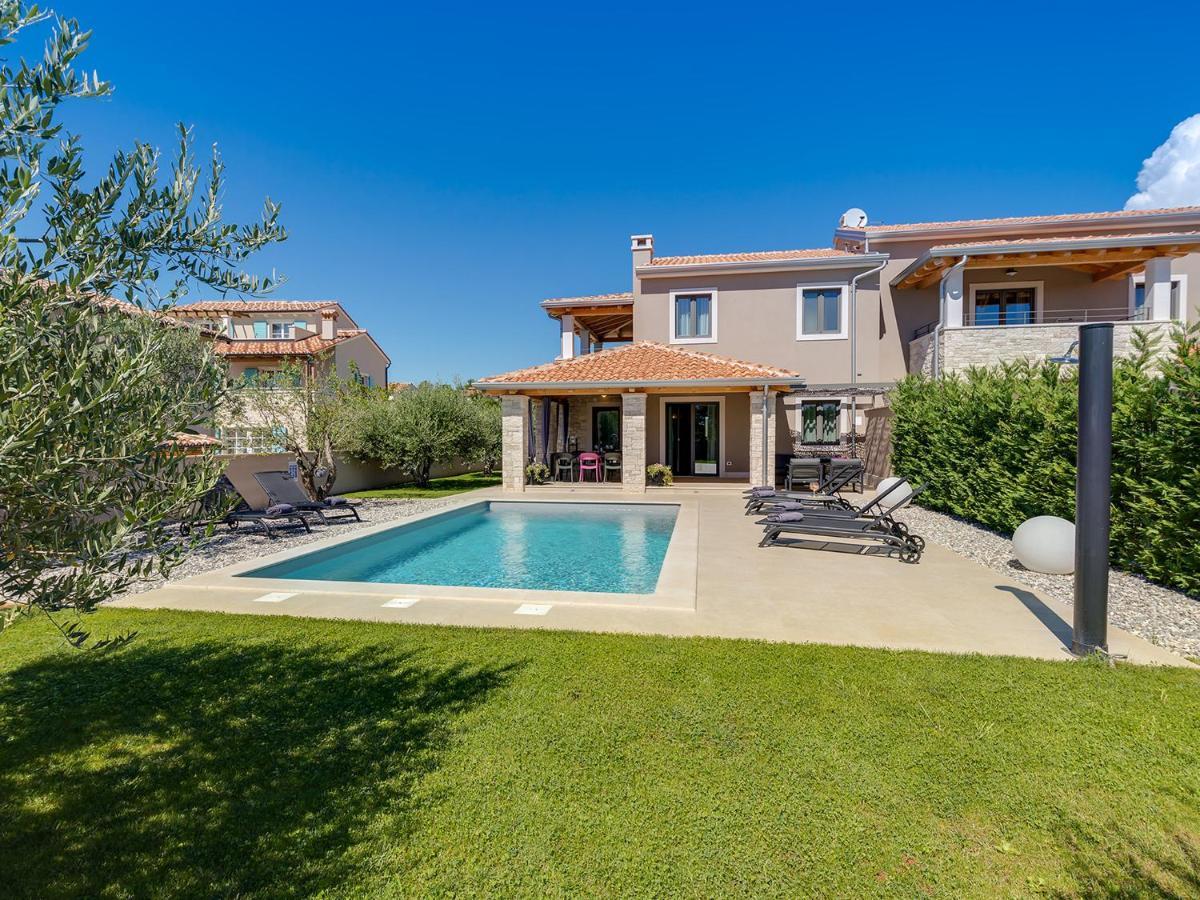 Villa Flora Vabriga Tar-Vabriga Luaran gambar