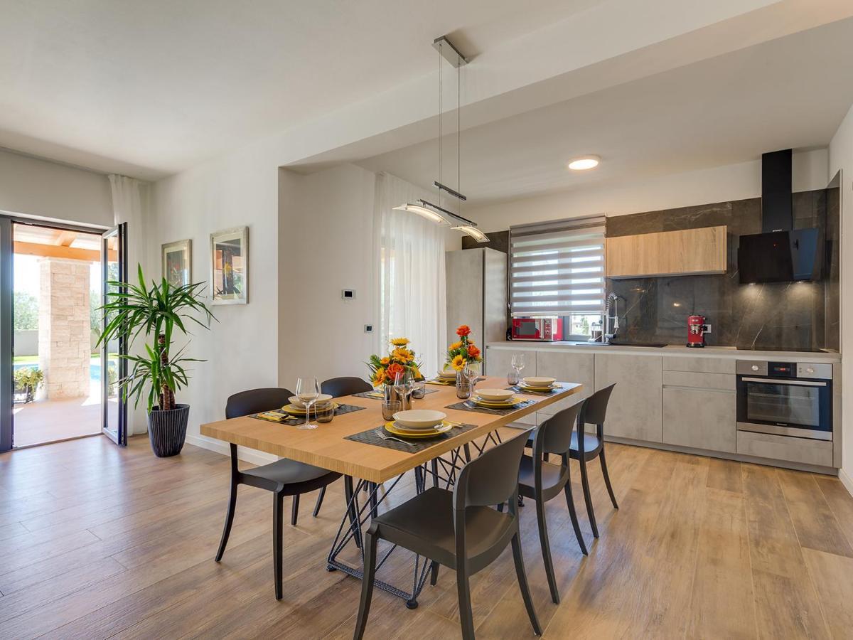 Villa Flora Vabriga Tar-Vabriga Luaran gambar